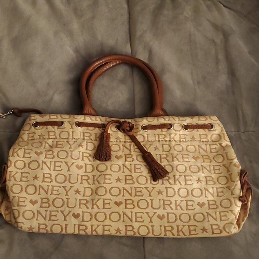 Dooney & Bourke brown/tan bag